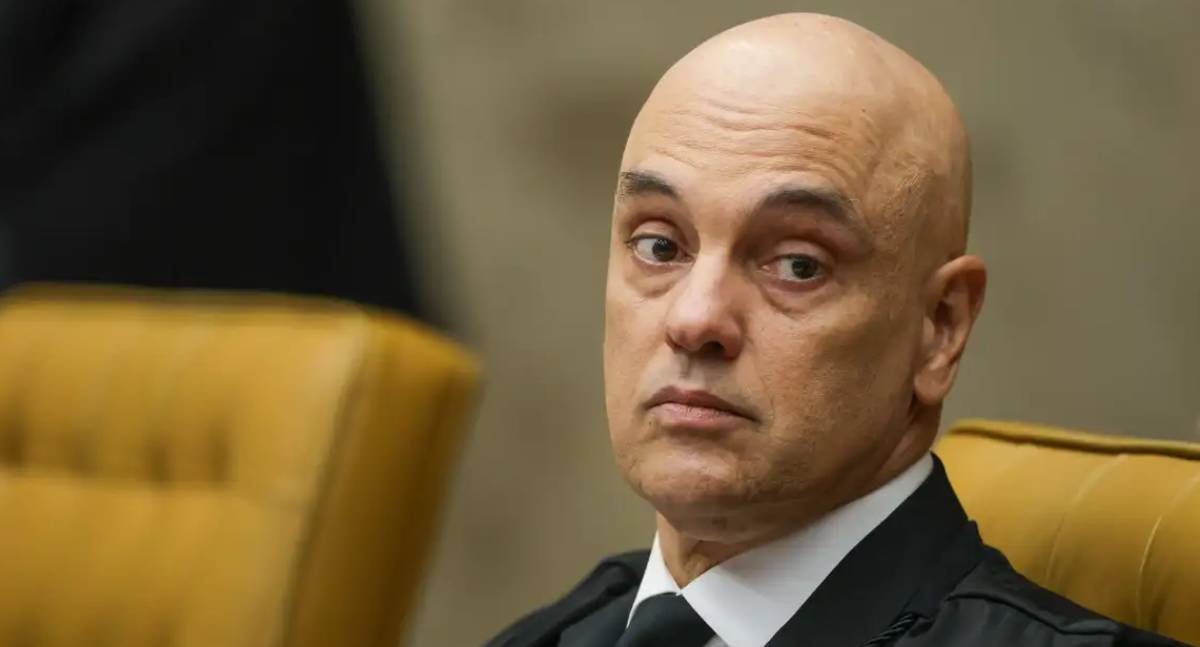 Moraes solicita agendamento de julgamento de Bolsonaro por trama golpista no STF