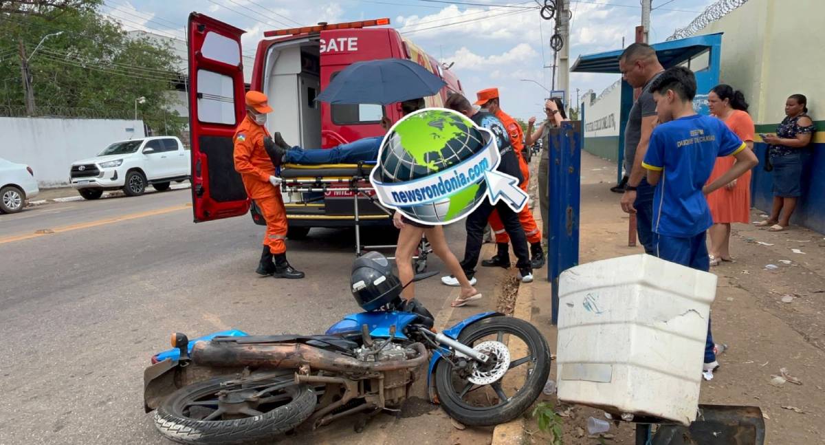 Motociclista se fere ao colidir com lixeira após acidente em Porto Velho