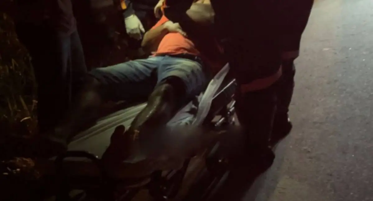 Motociclista se fere após atropelar cachorro em Ji-Paraná