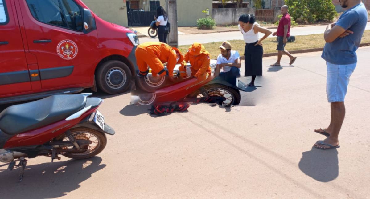 Motociclista se fere em acidente de trânsito em Rolim de Moura