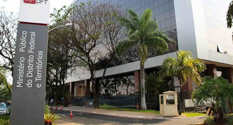 MP abre investigação contra Bolsonaro por associação de Lula a regime sírio