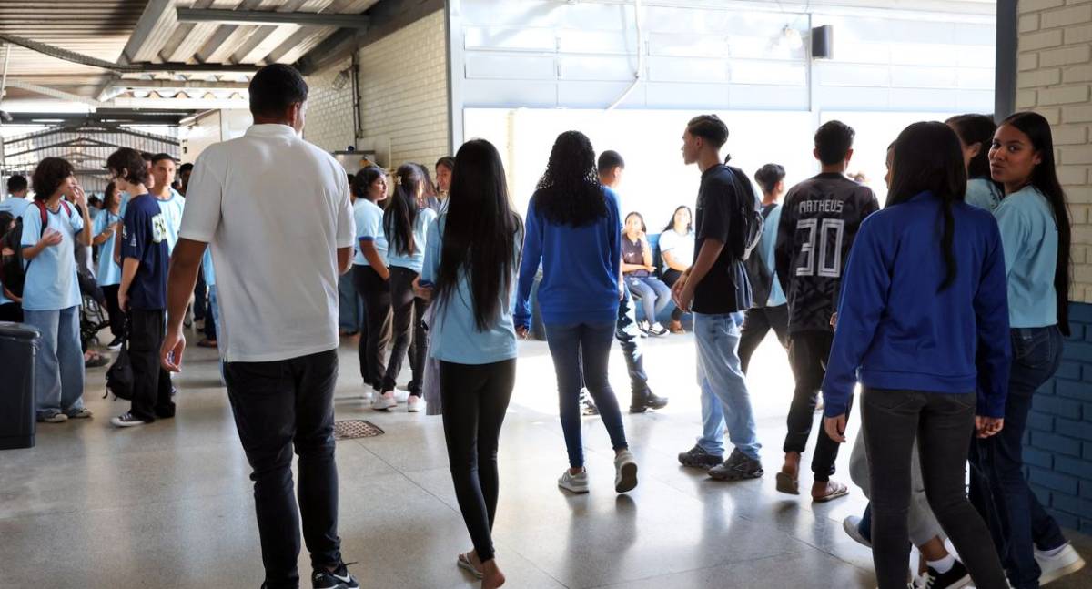 Nascidos em novembro e dezembro recebem 5ª parcela do Pé-de-meia