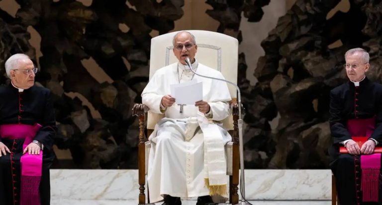 Papa Leão convoca dia de jejum e orações pela paz