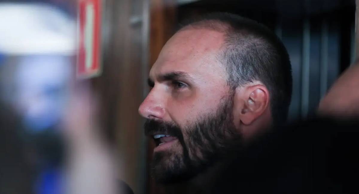 PF indicia Bolsonaro e filho por sanções dos EUA