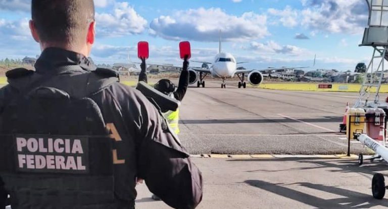 PF prende foragido da Justiça ao desembarcar em Porto Velho