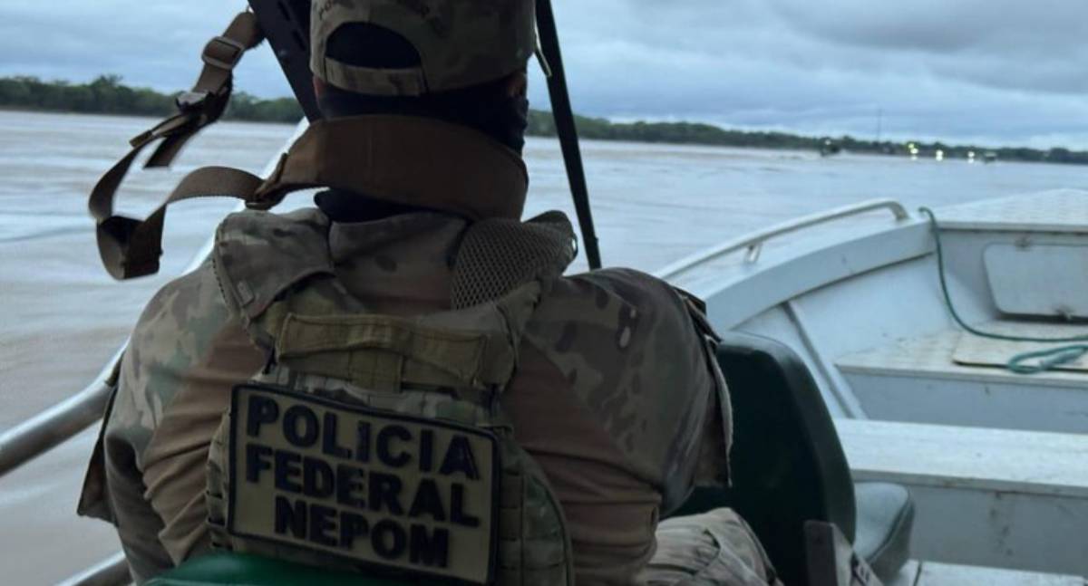 PF prende homem em flagrante por contrabando de combustível em Guajará-Mirim