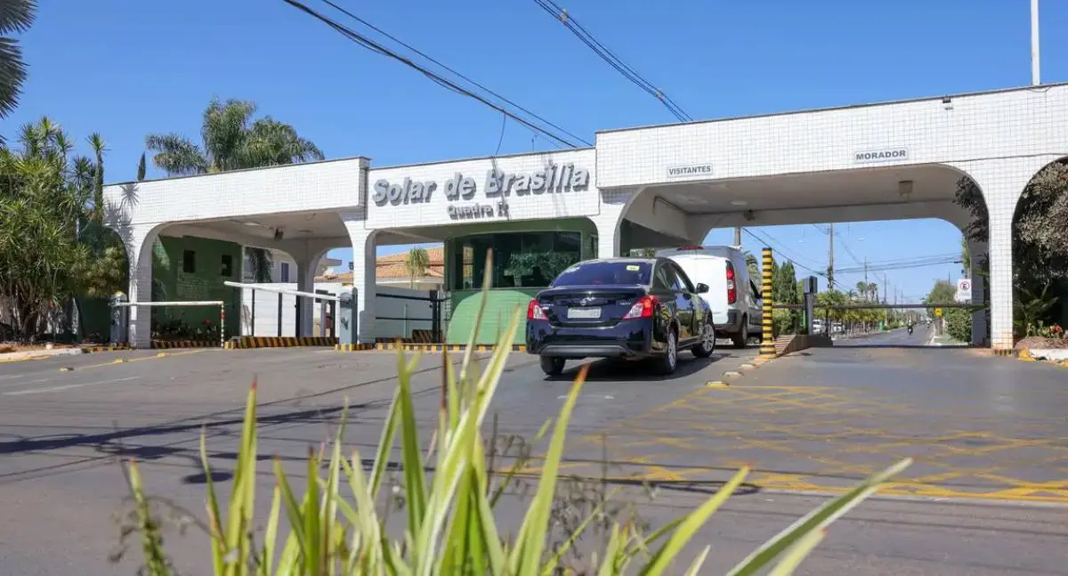 PGR é contra agentes da Polícia Federal na casa de Bolsonaro