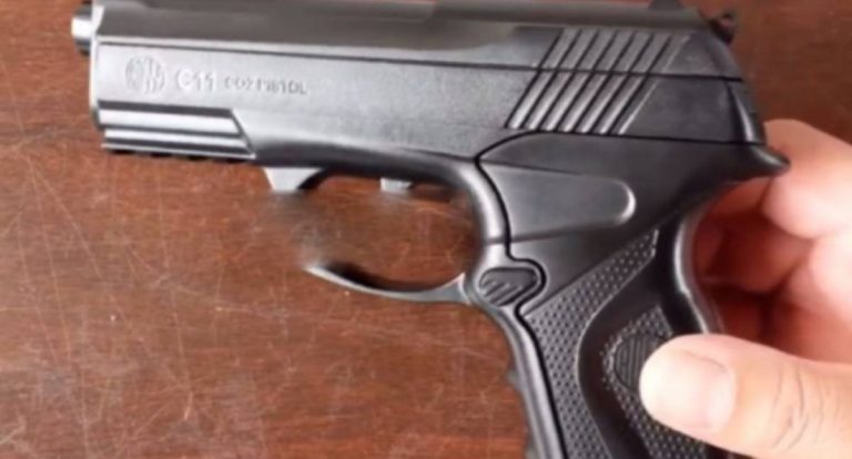 Polícia apreende simulacro de pistola em Ji-Paraná