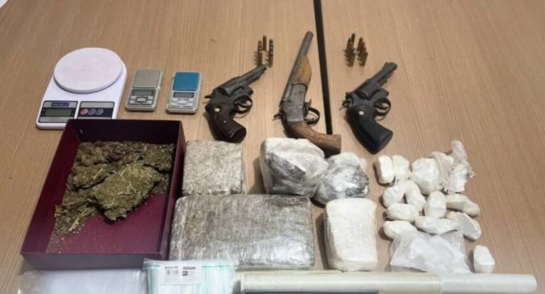 Polícia Militar prende homem com drogas e armas em operação de rotina em RO