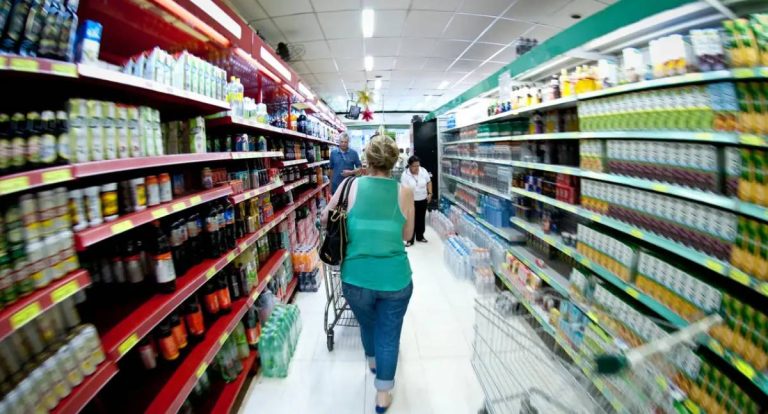 Preço da cesta básica cai em 15 capitais no Brasil em julho