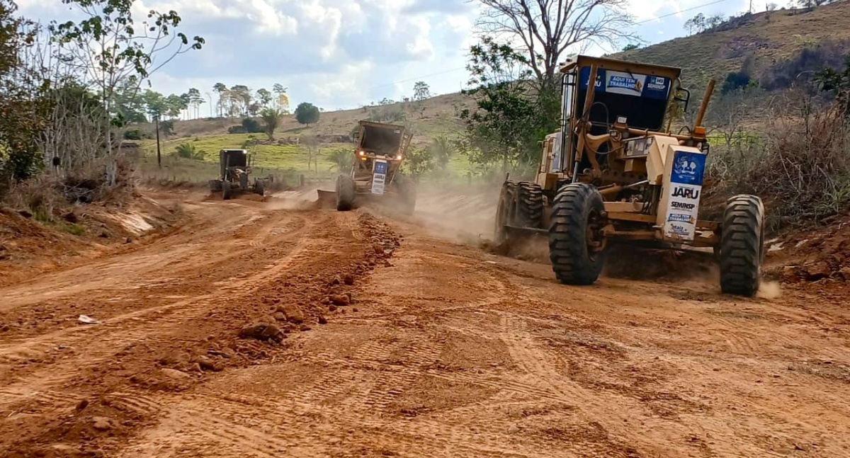 Prefeitura de Jaru conclui patrolamento da Linha 627 e avança para a 628