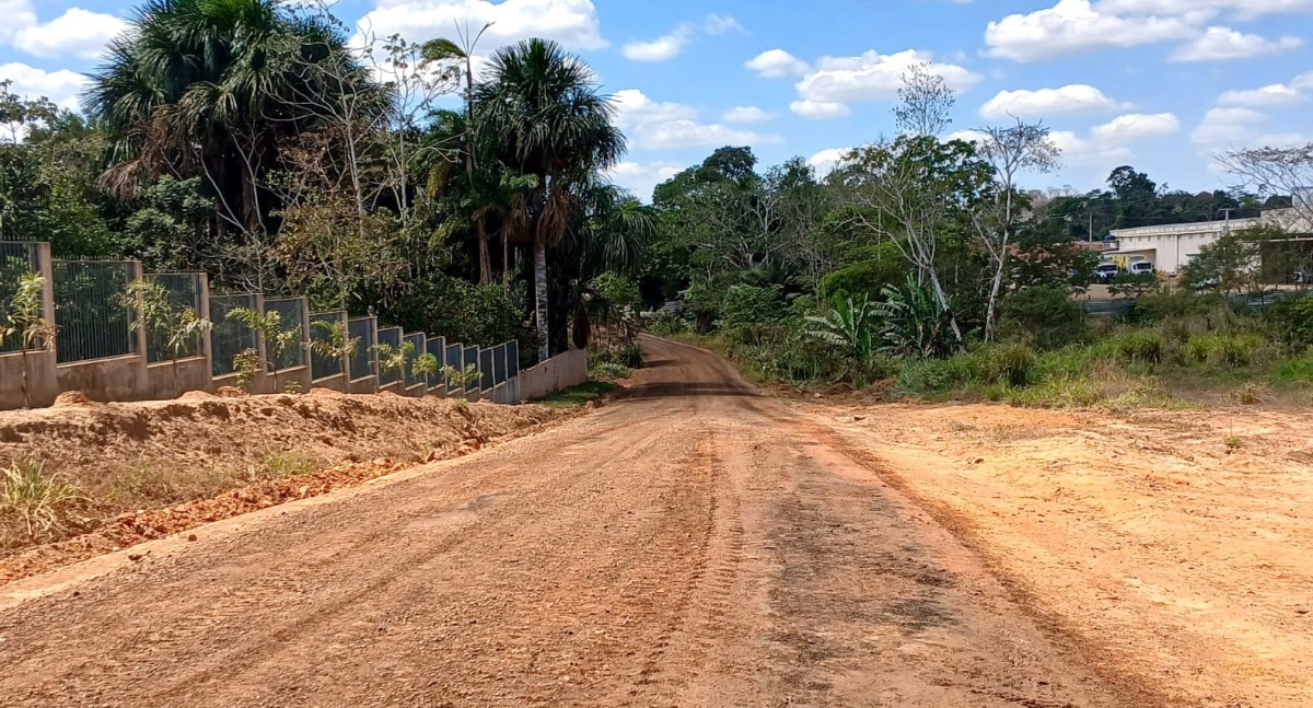 Prefeitura de Jaru conclui patrolamento da Linha 628 e inicia serviços na Linha 621
