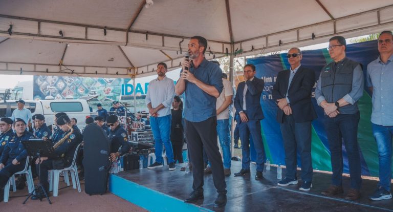Prefeitura de Porto Velho e Governo do Estado entregam praça revitalizada em Vista Alegre do Abunã
