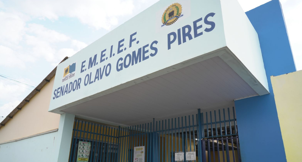 Prefeitura de Porto Velho entrega quatro novos ônibus escolares para fortalecer educação integral