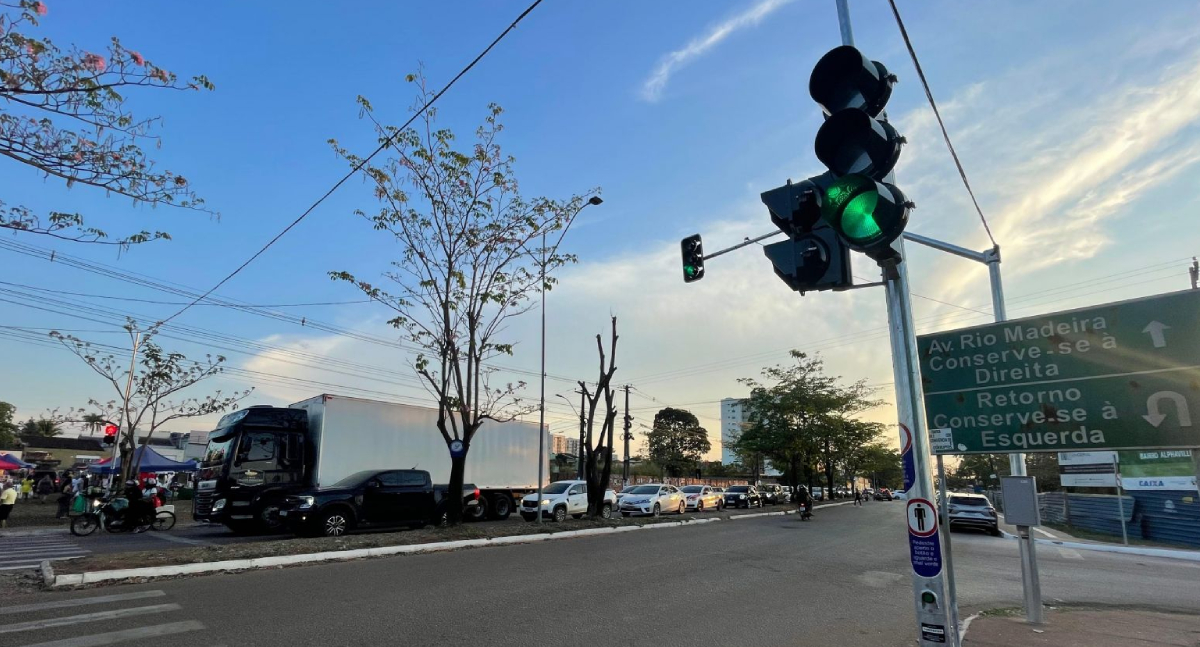 Prefeitura de Porto Velho instala botoeira e aumenta segurança na avenida Imigrantes