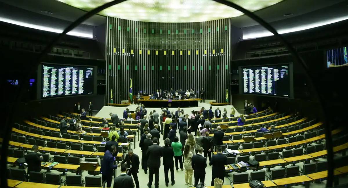 Projetos de lei de saúde se sobrepõem e demonstram falta de inovação