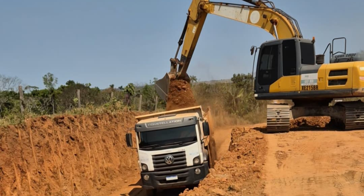 Recuperação da RO-484 em Santa Luzia d’Oeste melhora trafegabilidade e fortalece agronegócio