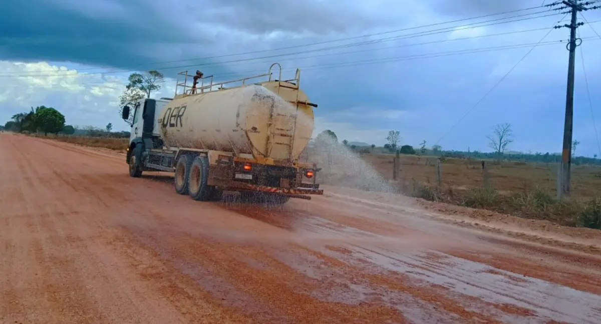 RO-459 recebe manutenção no Vale do Jamari e governo de Rondônia garante melhores condições de tráfego