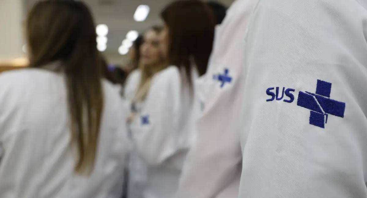 Secretário Mozart Sales defende o Mais Médicos após sanção dos EUA
