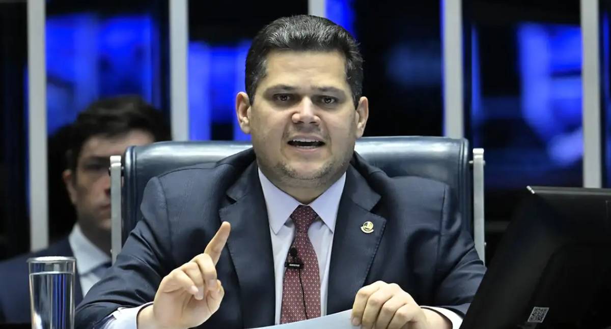 Sessão remota no Senado devido a obstrução do plenário