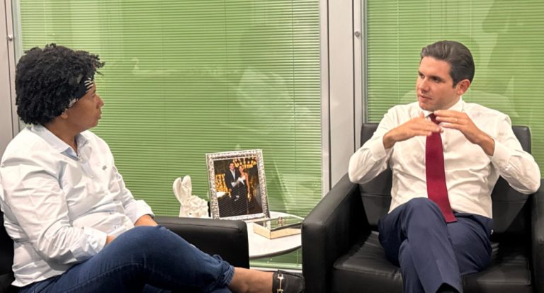 Sílvia Cristina cobra de Hugo Motta votação da PEC 47 da transposição dos servidores