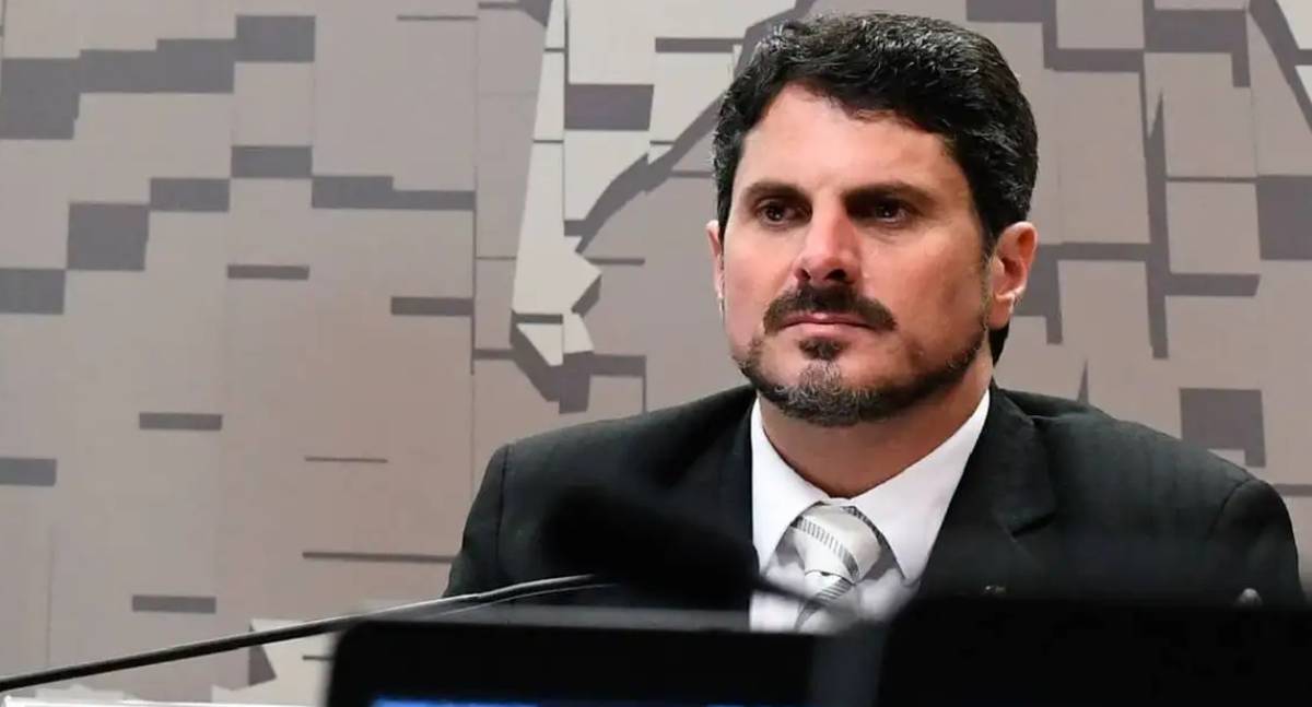 STF autoriza senador Marcos do Val a participar de sessões após 19h