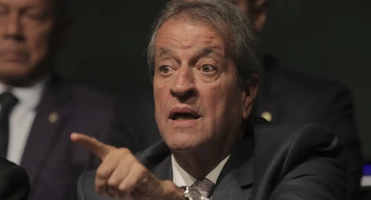 Valdemar pede ao STF reconsideração sobre regra de visita a Bolsonaro