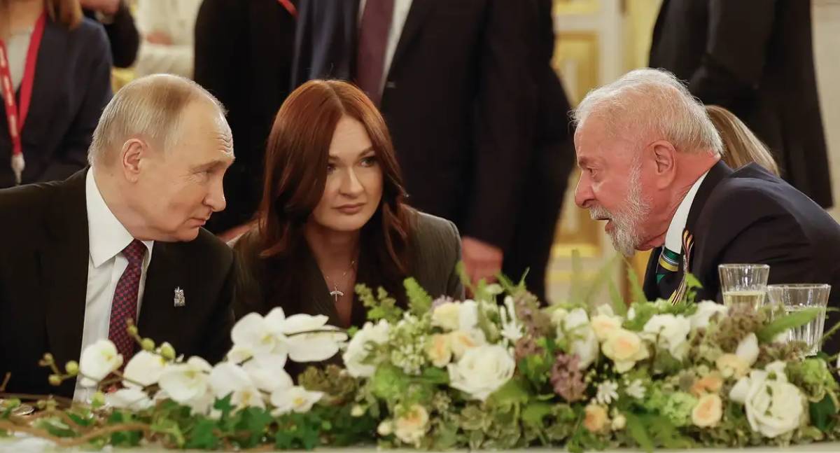 Vladimir Putin liga para Lula e relata que reunião com Trump foi positiva