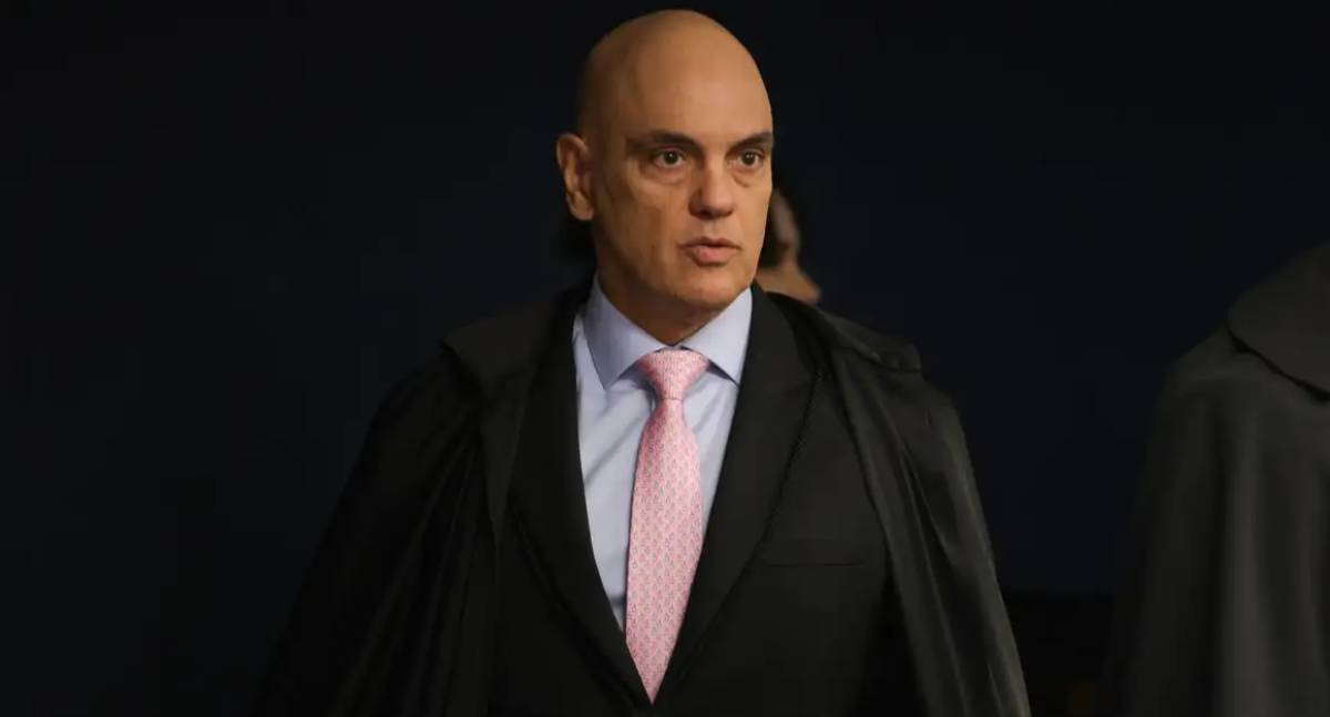 Alexandre de Moraes vota para condenar Bolsonaro