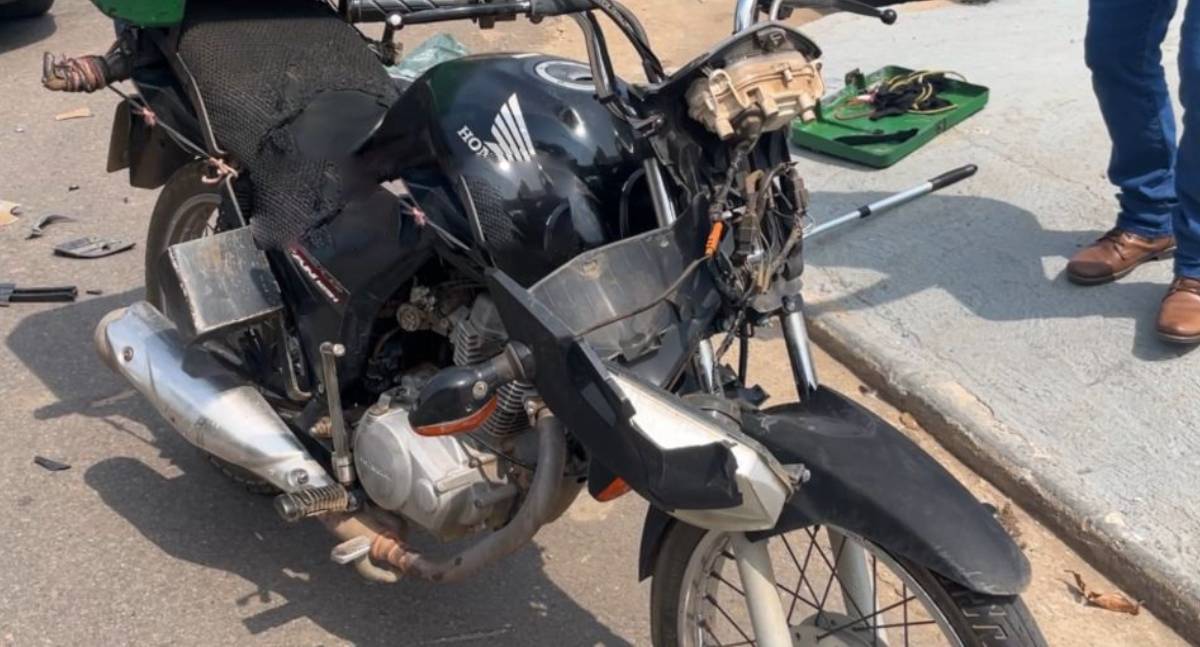 Acidente entre carro e moto deixa motociclista ferido em Ji-Paraná