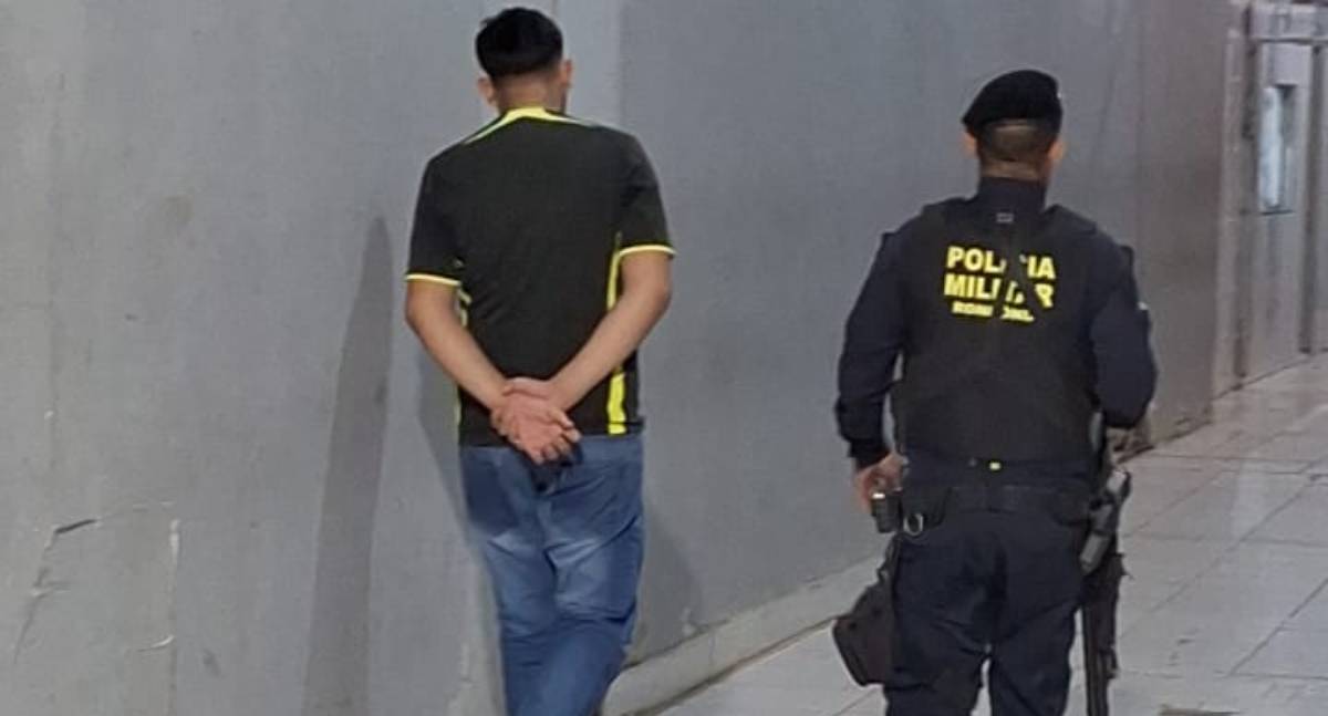 Adolescente é preso por tráfico de drogas na zona leste
