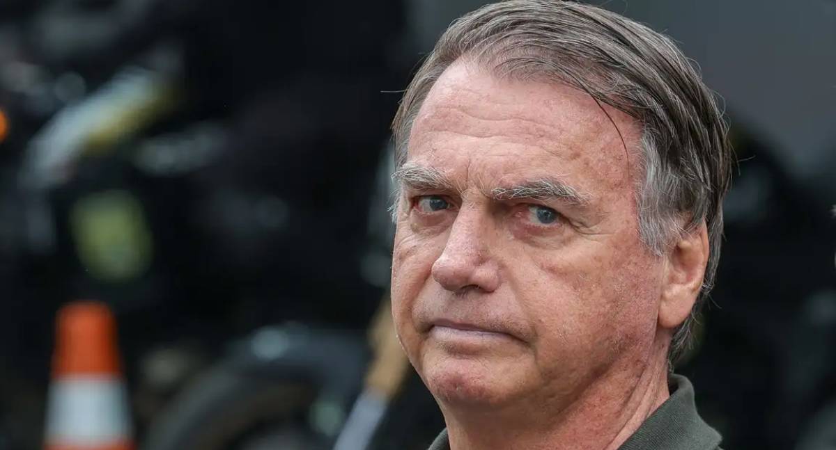 Alexandre de Moraes restringe escolta de Bolsonaro