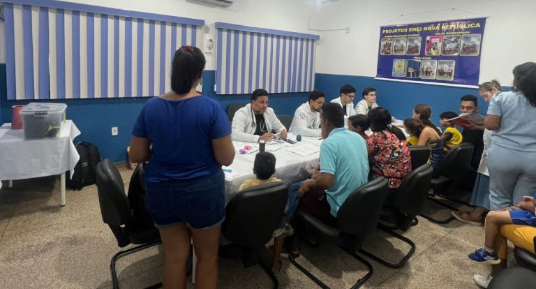 Alunos da EMEI Nova República participam de ação de saúde com consultas de rastreio em Porto Velho