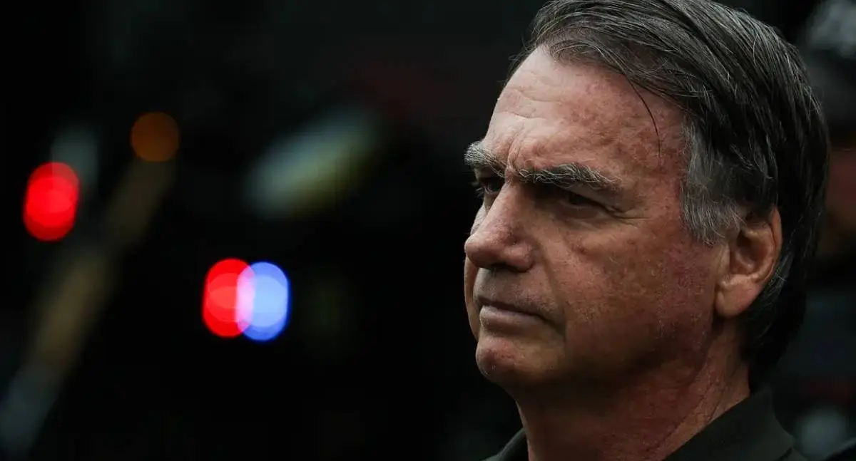 Bolsonaro passa a noite em hospital de Brasília após mal-estar