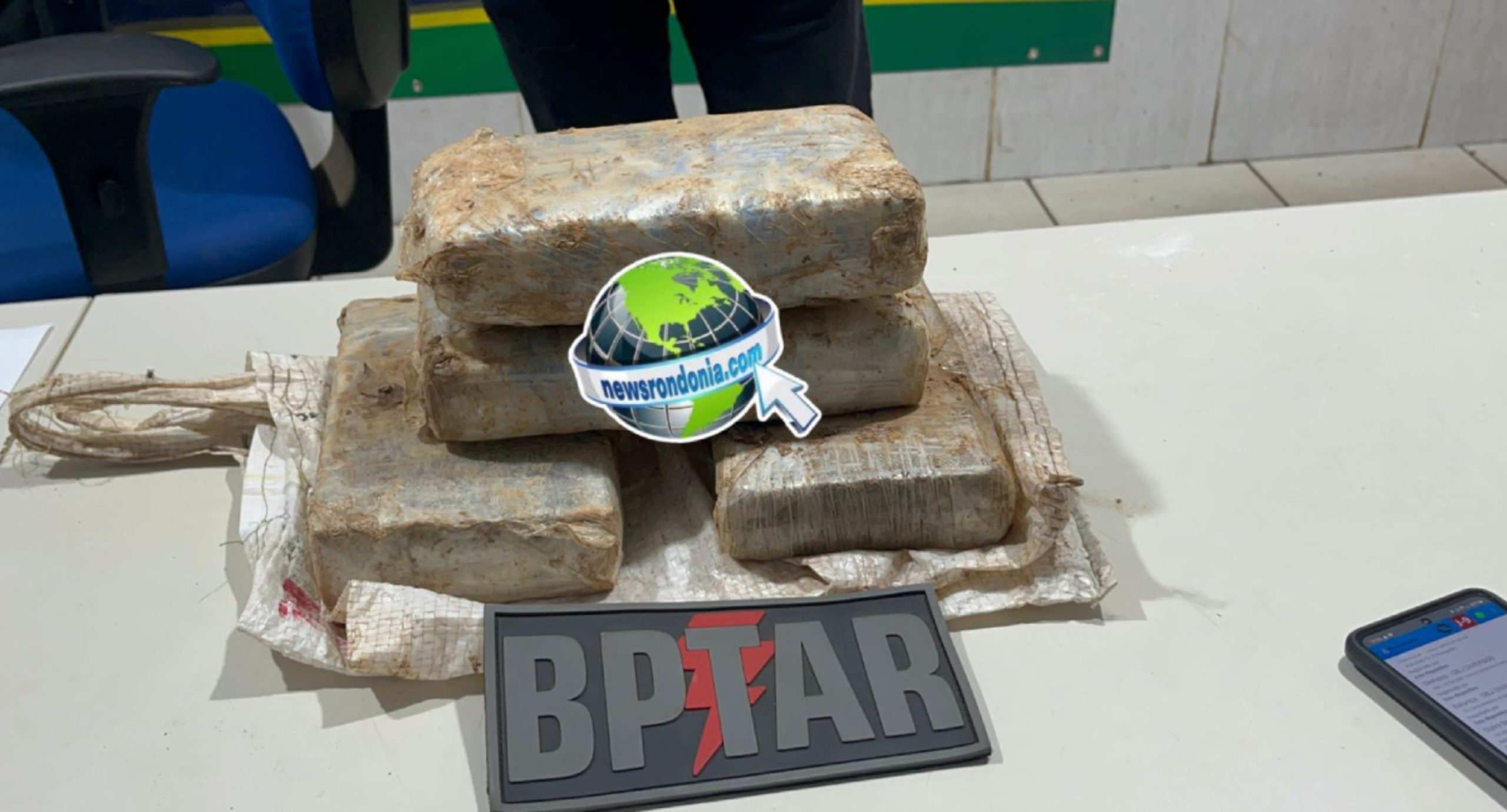 BPTAR prende foragido e apreende 4kg de maconha enterrados na zona norte