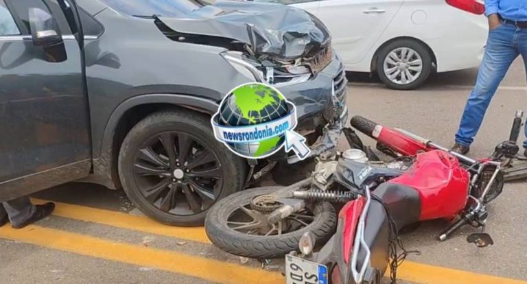 Carro avança preferencial e causa acidente com motoboy