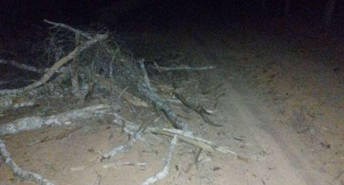 Casal fica ferido em acidente de moto em estrada rural