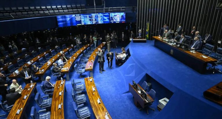 CCJ do Senado deve votar PEC da Blindagem nesta quarta (24)