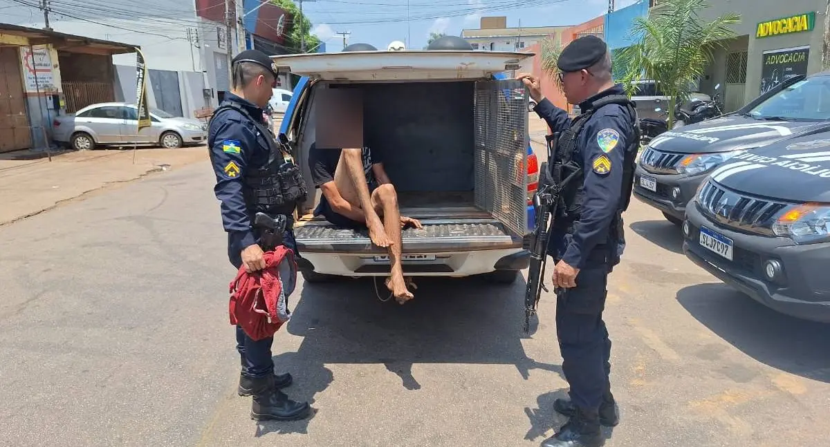 Cerco policial termina com prisão de homem armado na Zona Leste