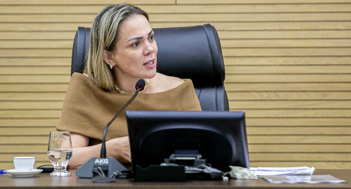 Cláudia de Jesus cobra pavimentação da RO-472 entre Ji-Paraná e Rondolândia