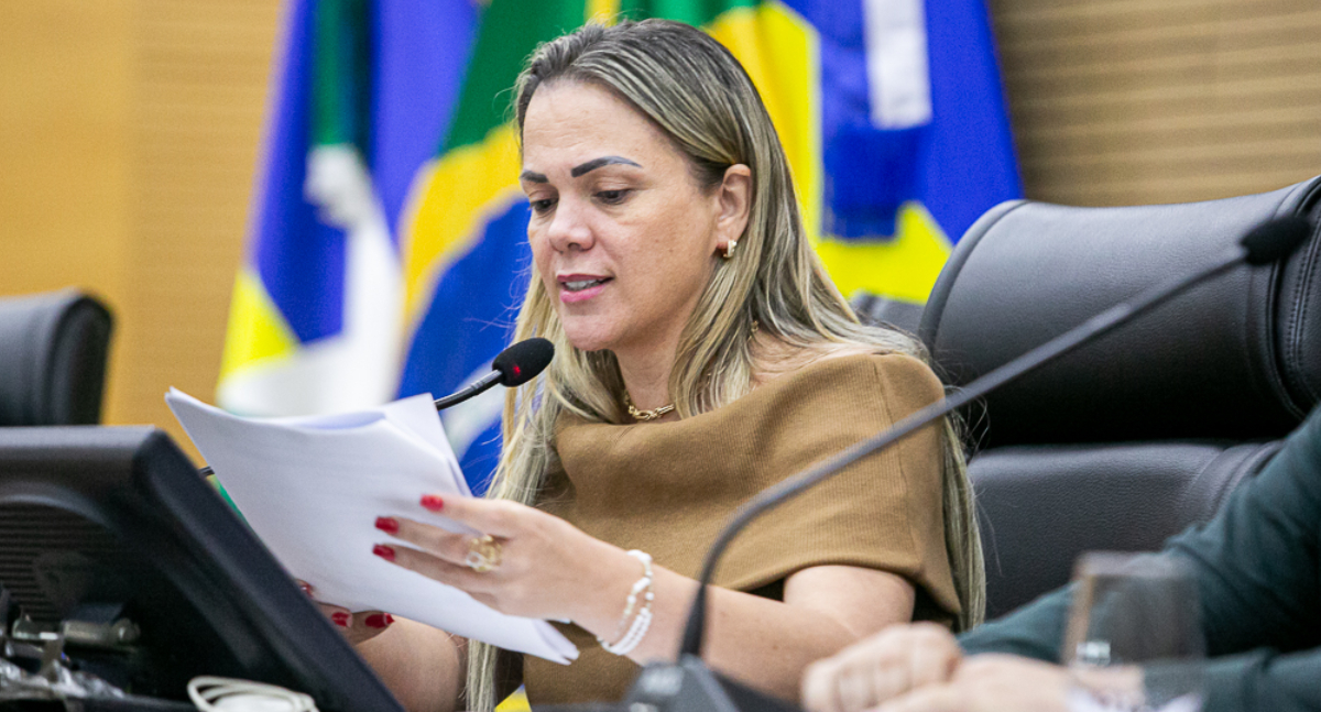 Cláudia de Jesus promove audiência pública sobre Política Estadual de Cultura em Rondônia