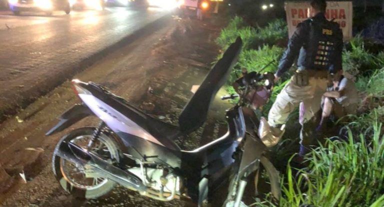 Colisão na BR-364 deixa motociclista ferido