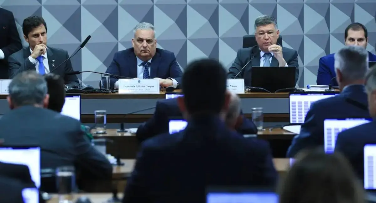 CPMI do INSS convoca familiares de investigados