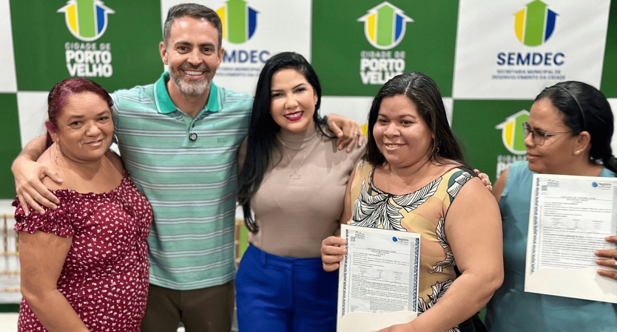 Cristiane Lopes participa da entrega de 404 títulos de propriedade em Porto Velho