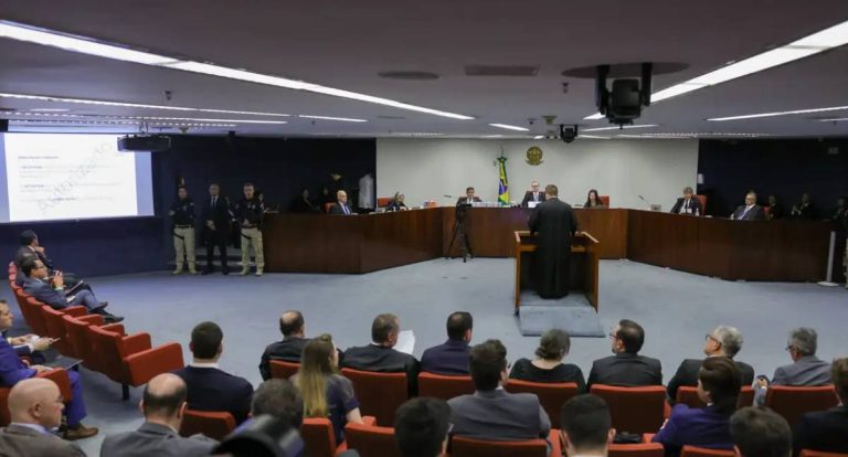 Defesas de réus por trama golpista apresentam argumentos no STF