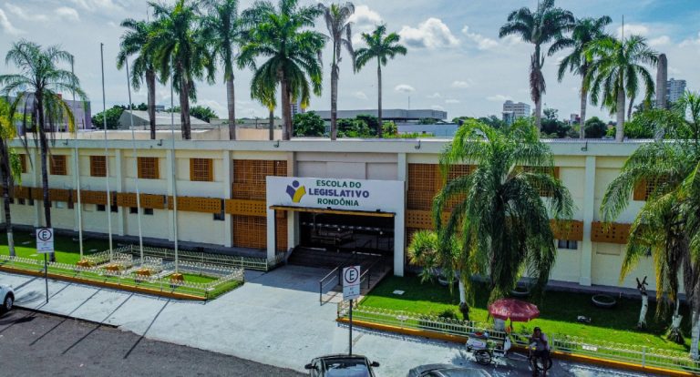 Deputada Dra. Taíssa anuncia cursos gratuitos em Guajará-Mirim em parceria com a Escola do Legislativo