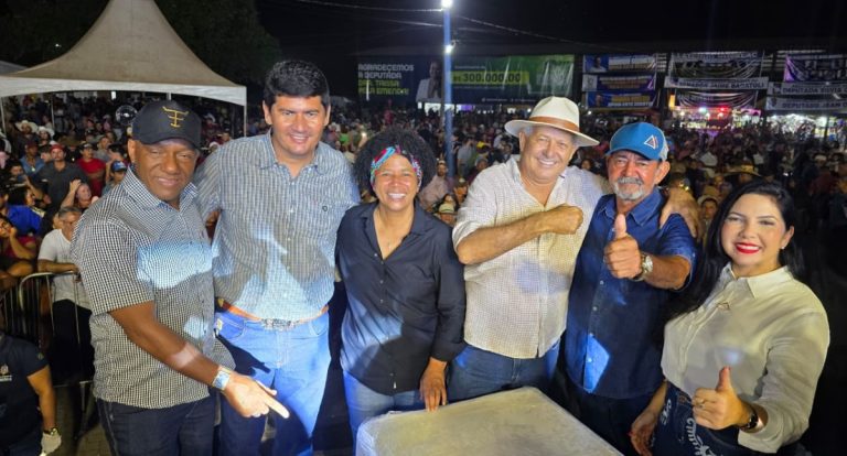 Deputada Sílvia Cristina participa mais um ano da Festa do Leite em Nova Mamoré