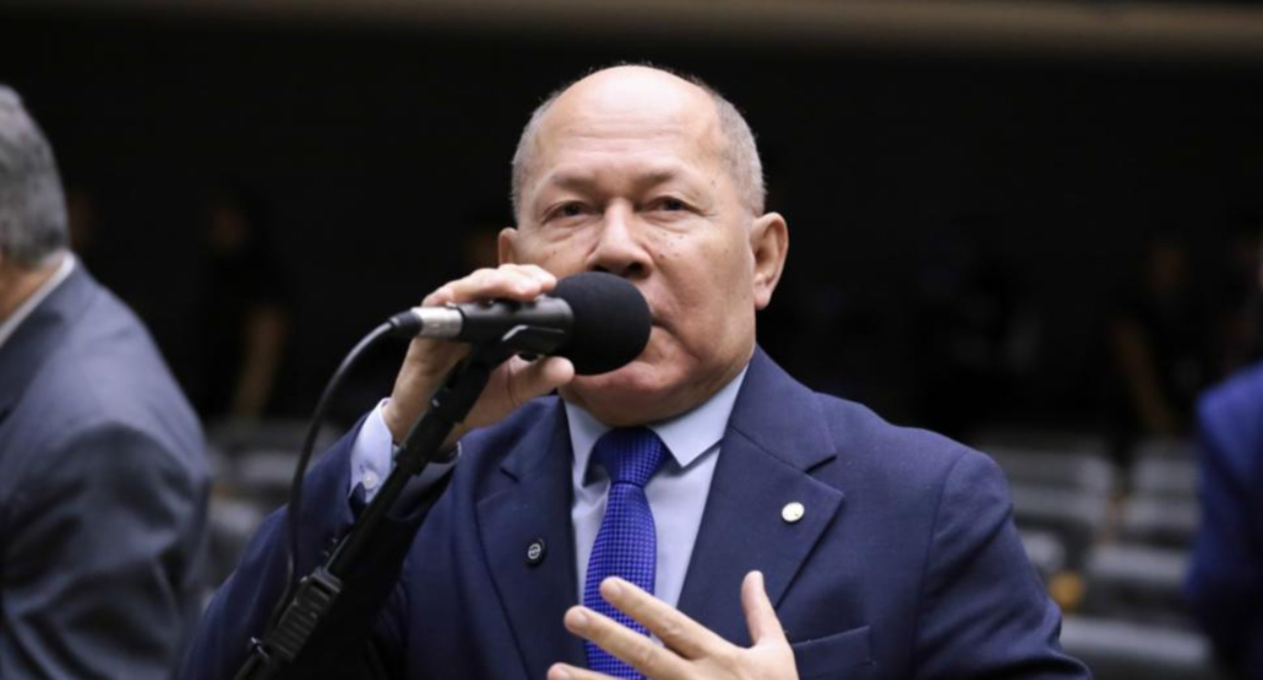 Deputado Coronel Chrisóstomo acompanha articulação para urgência da anistia dos presos de 8 de janeiro