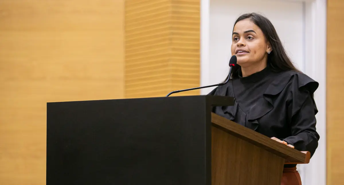 Dra. Taíssa destaca coragem das mulheres e assina projeto em defesa dos soldados da borracha