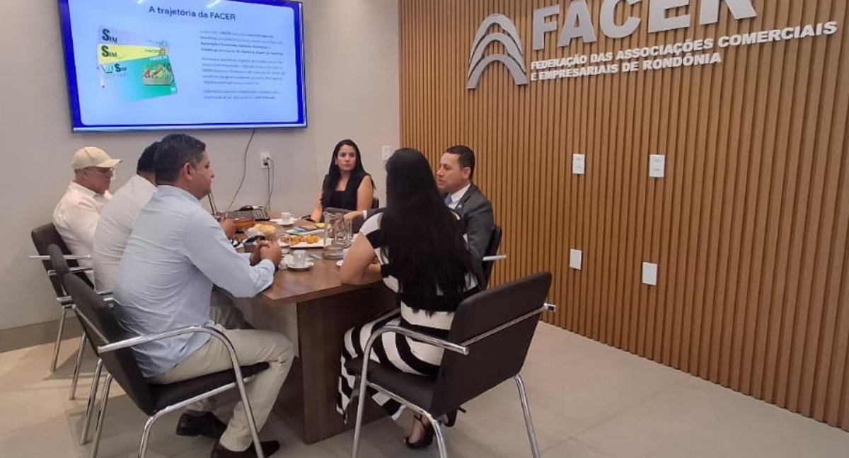 FACER realiza reunião com vereadores de Guajará-Mirim para tratar de incentivos fiscais e programas institucionais